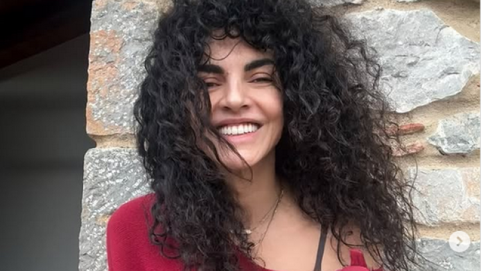 Στο κρύο του Παρνασσού με όσα λιγότερα μπορούσε να φορέσει η Σολωμού (ΦΩΤΟ)