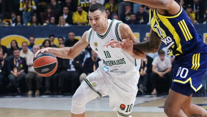 Οριστικά τα νέα για Σλούκα, επιστρέφει ο Χολμς!