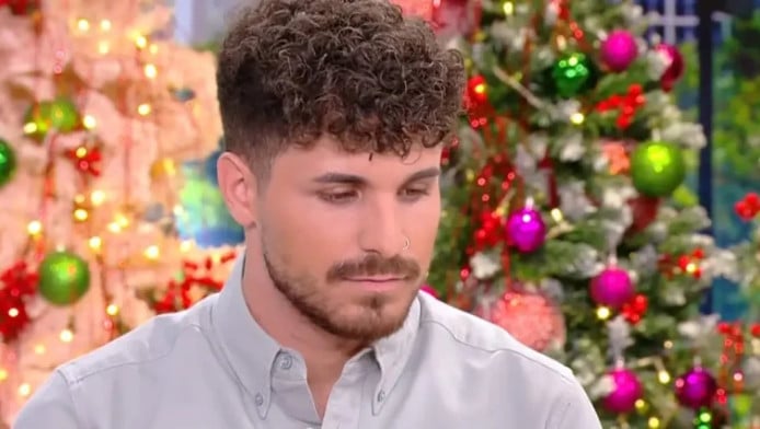 Ο καταγγέλλων απαντά για για το like στον Μαζωνάκη - Νέα αποκάλυψη