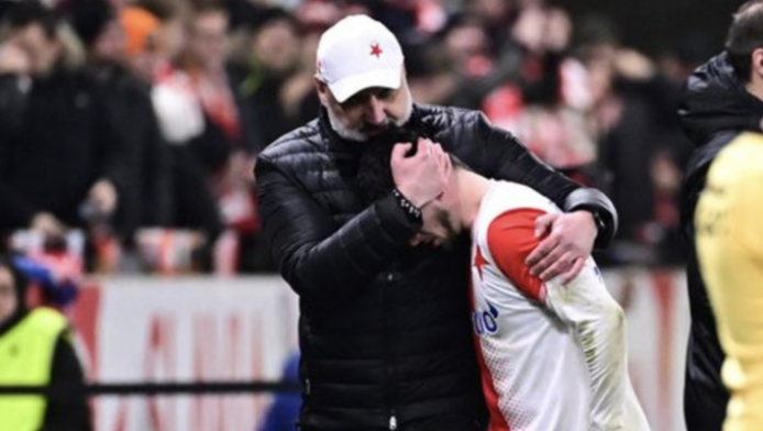 ΠΑΟΚ: Τα δάκρυα του Ζαφείρη στο τελευταίο του ματς με την Σλάβια! (vid)