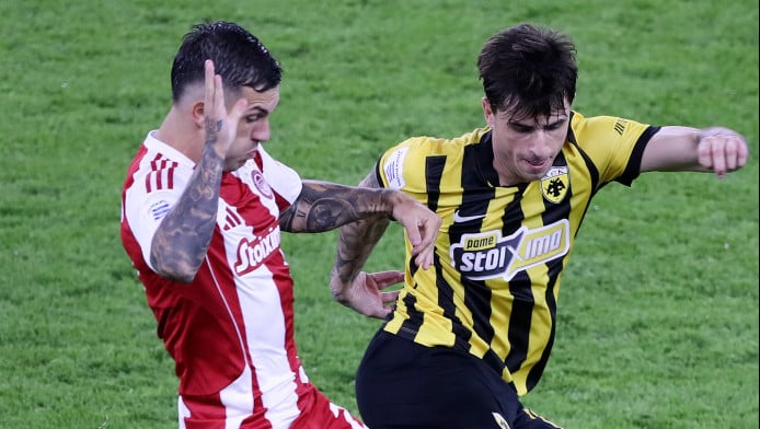 "Σειρήνες" και έκπληξη με Στρεφέτσα - Έως και 7 αποχωρήσεις στην ΑΕΚ