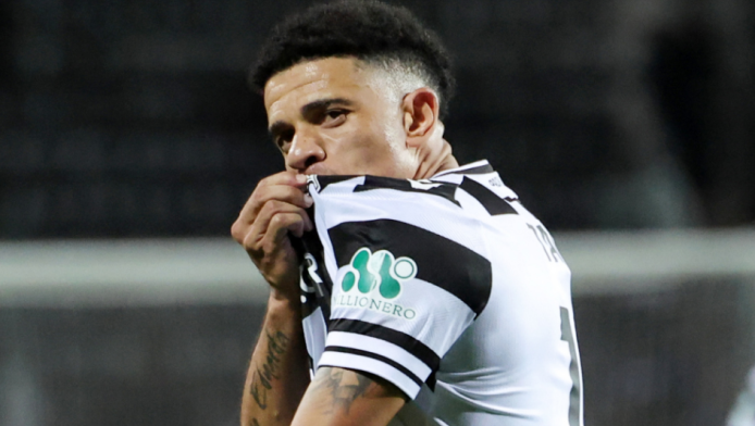 Κλείνει στόματα ο Τάισον - Νούμερα... έφηβου!