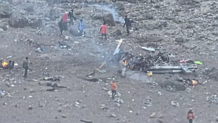 Τραγωδία: Ελικόπτερο συνετρίβη ενώ απεγκλώβιζε ορειβάτες