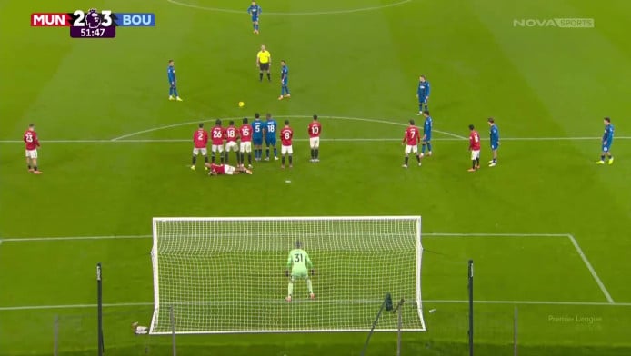 Πανέξυπνο φάουλ του Ταβερνιέ στα δίχτυα της Γιουνάιτεντ (ΒΙΝΤΕΟ)