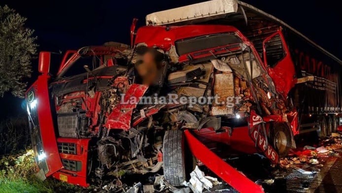 Σοβαρό τροχαίο στην Αθηνών – Λαμίας: Νταλίκες συγκρούστηκαν μετωπικά (Vid)