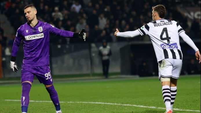 Έξαλλος ο Τσιφτσής: "Απαράδεκτο! Καθαρή κόκκινη η φάση του Παβλένκα"