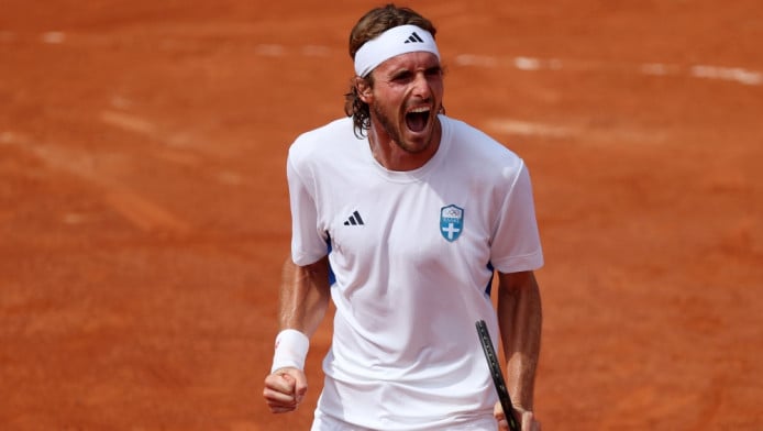 Μπελάδες για τον Στέφανο Τσιτσιπά: Δεν έπεισε ότι δεν οδηγούσε εκείνος