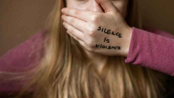 Σοκάρει ο Καλλιακμάνης: Τι είπε για ομαδικό βιασμό 13χρονης στη Θεσ/νίκη