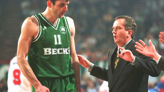 Ο παλίκαρος που τόλμησε να καρφώσει μπροστά στον Βράνκοβιτς!