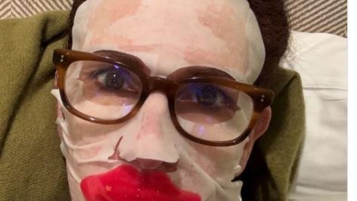 Εικόνα που τρομάζει - Τι συνέβη σε γνωστή σταρ - Δείτε πώς είναι (ΦΩΤΟ)