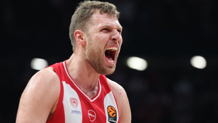 Όταν… πατάει γκάζι, δεν πιάνεται ο Ολυμπιακός - Ισοπέδωσε τη Μακάμπι! (Vid)