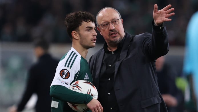 Μπενίτεθ: "Δεν έχω ξαναδεί κάτι τέτοιο στην καριέρα μου"!