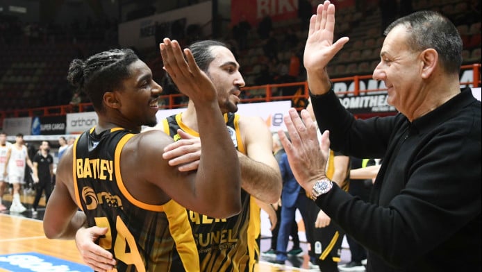 Άρθρο ΑΕΚτζή: "Πάντα εκεί μέσα, απέναντι σε καμικάζι, είναι πιο γλυκό!"