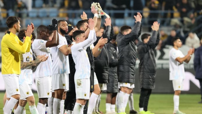 Πανηγυρισμοί για Γιόβιτς - Αποθέωση στο φινάλε από τους οπαδούς ΑΕΚ (Vid)