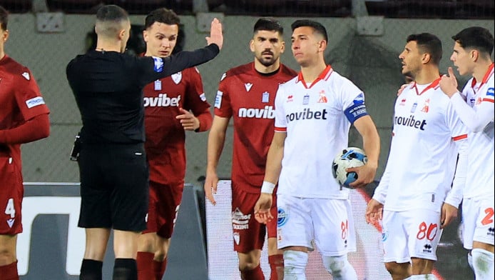 Οι φάσεις που φωνάζει ο Πανσερραϊκός στη Λάρισα - "Ματς ντροπή" (Hls)