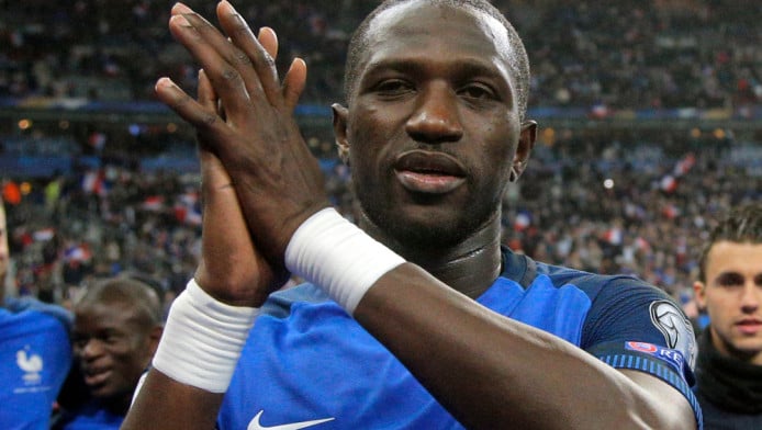 "Ψέμα" η ηλικία Σισοκό! "Τρέχει στα... κόκκινα - Μπαλάτος χαφ με εντάσεις"