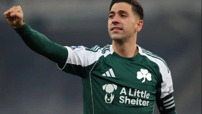 Όταν χτίζεις ομάδα γύρω από τον Mπακασέτα…