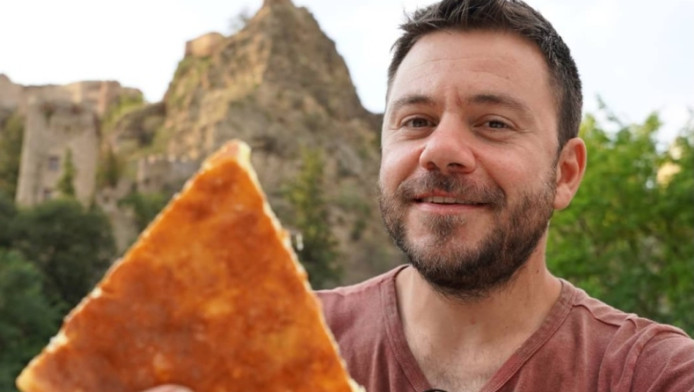 Η πιο σκληρή-προσβλητική δημόσια κριτική που έγινε ποτέ στον Ευτύχη Μπλέτσα