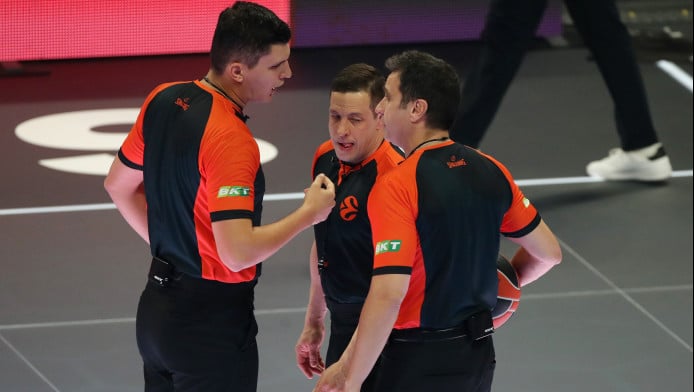 Αναλυτής διαιτησίας: "Ο Παναθηναϊκός μπορεί να αισθάνεται θιγμένος αλλά..."