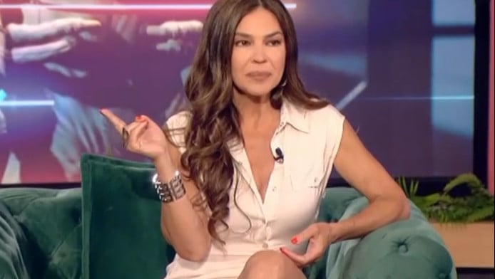 Viral η Ναταλία Δραγούμη στα 52 της με το τσιφτετέλι σε drag show (ΒΙΝΤΕΟ)