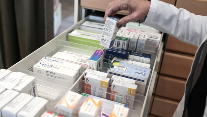 «Η εγκεφαλίτιδα είναι μια από τις σπάνιες επιπλοκές της γρίπης»