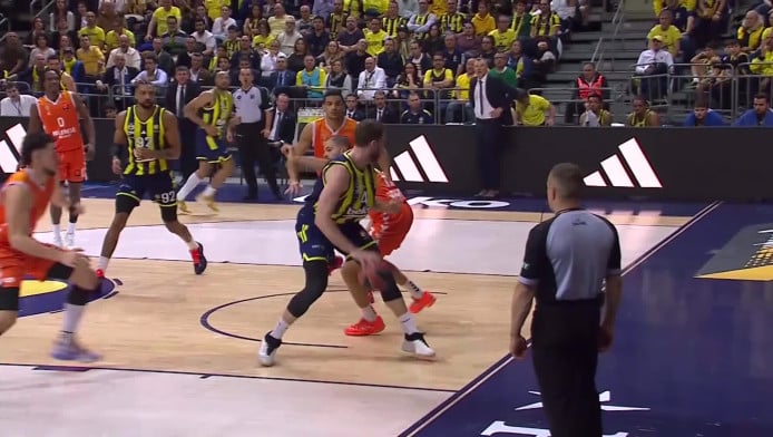 Σούπερ ντεμπούτο Ντε Κολό - Η Φενέρ υπέγραψε 2η σερί ήττα της Βαλένθια (VD)