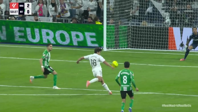 Γκολ αριστούργημα από τον Γκονζάλο Γκαρθία χωρίς να σκάσει η μπάλα (BINTEO)