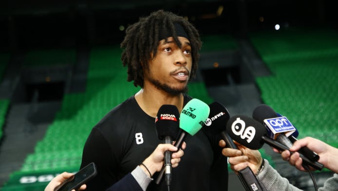 Χολμς: "Ο Φαρίντ είναι ο άνθρωπός μου, ανυπομονώ για την ατμόσφαιρα" (Vid)