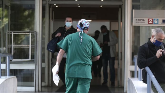 Σοκ στην Αθήνα:13χρονη μεταφέρθηκε στο νοσοκομείο μετά από χρήση ναρκωτικών