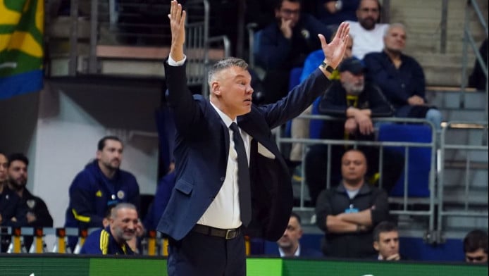 Δεν πάει πουθενά! - Γιασικεβίτσιους… για πάντα στη Φενέρμπαχτσε