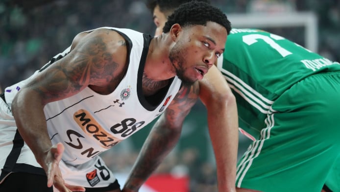 Αυτή είναι η νέα ώρα άφιξης του Ταϊρίκ Τζόουνς