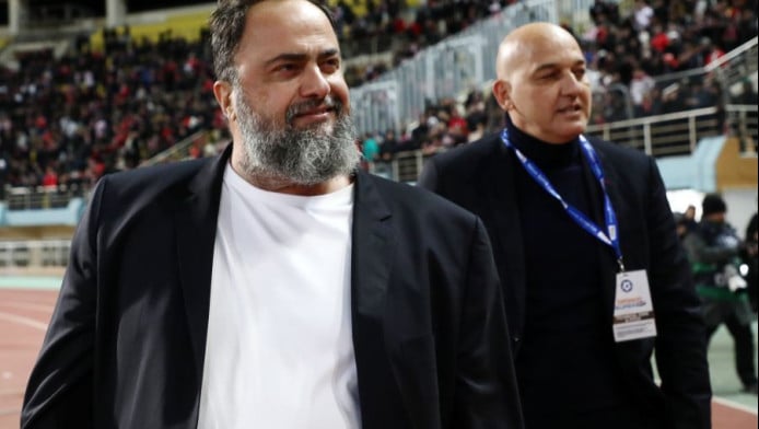 Πάρτι στην Κρήτη! Αποθέωση Μαρινάκη από τον κόσμο του Ολυμπιακού 