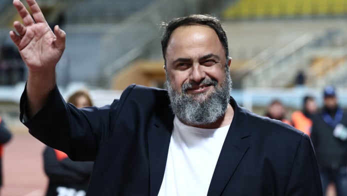 Ολυμπιακός: "Βαγγέλη Μαρινάκη, πούλα"!