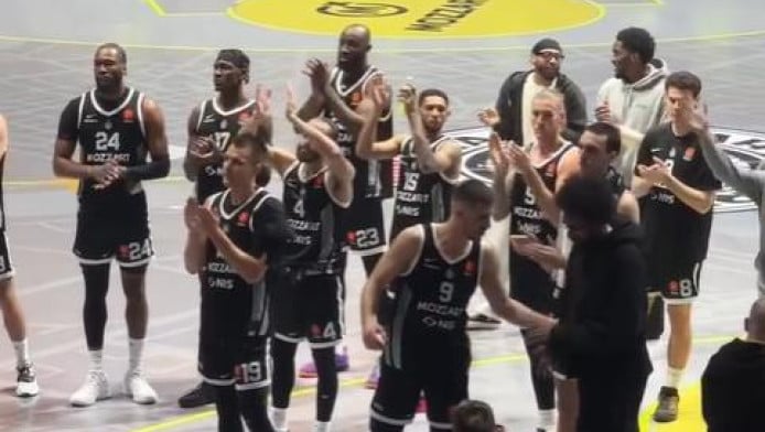 Μια λεπτομέρεια που πολλοί δεν είδαν στο Παρτιζάν - Ολυμπιακός (ΒΙΝΤΕΟ)