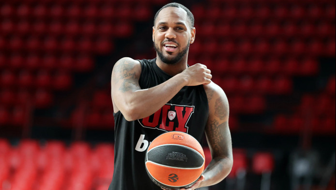 Χαμόγελα για Μπαρτζώκα - Κοντά στην επιστροφή ο Μόρις