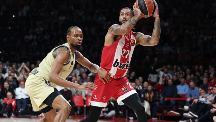 Πάει και για πρωτιά ο Ολυμπιακός!-“Τσάκισε” στο τέλος την Μπαρτσελόνα (Vd)