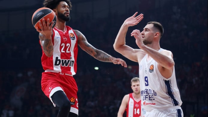 Ζέρβας: "Δεν έχει Πουαριέ-Παπαγιάννη η Εφές" - Σχόλιο για απουσία Νιλικίνα