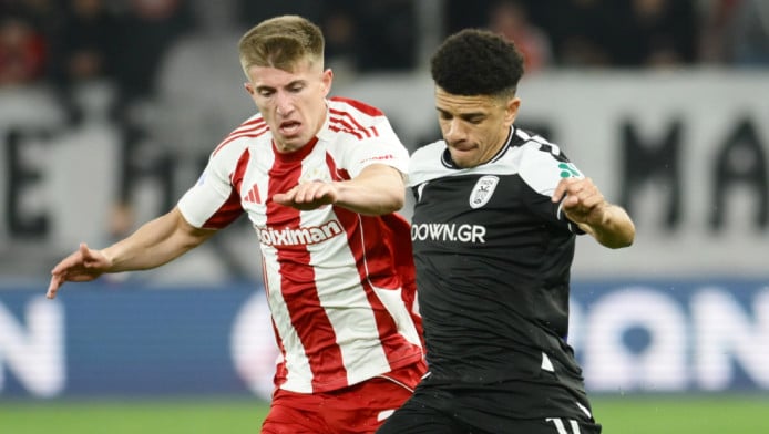 Ασπρόμαυρο πάρτι με Μύθου και Οζντόεφ! - Live: Ολυμπιακός - ΠΑΟΚ 0-2 (Vid)