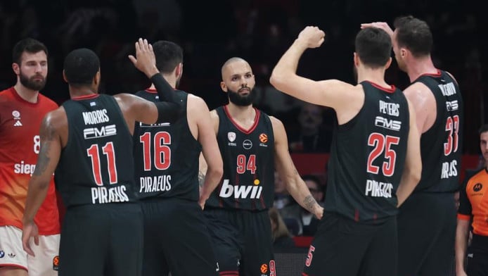 Η επιστροφή στις νίκες με σούπερ Βεζένκοφ - Τα highlights με Μπάγερν (Hls)