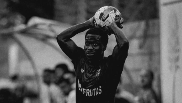 Παγκόσμιο σοκ: Πέθανε στο γήπεδο 27χρονος ποδοσφαιριστής