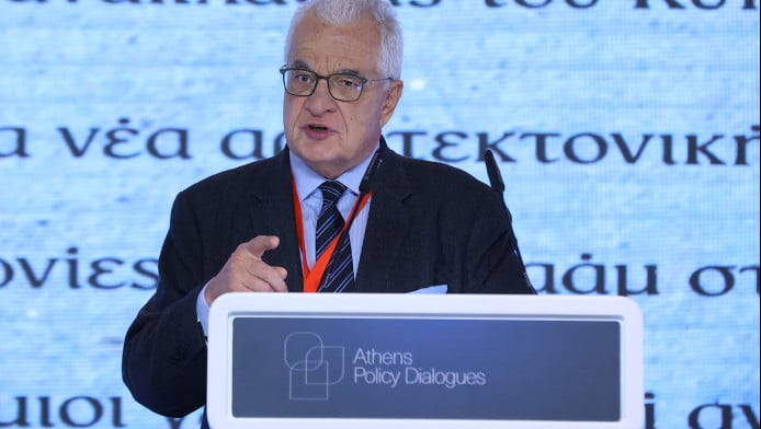 Σπάνια δημόσια εμφάνιση Πρετεντέρη με τη σύζυγό του (ΦΩΤΟ)