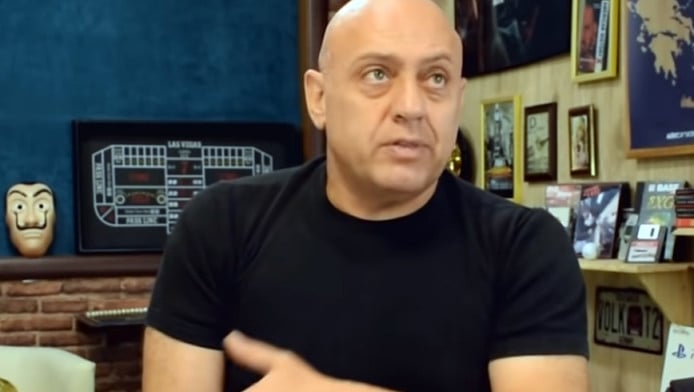 Τέλος ο Ραπτόπουλος - Ανακοίνωσε το φινάλε της θρυλικής εκπομπής (ΒΙΝΤΕΟ)