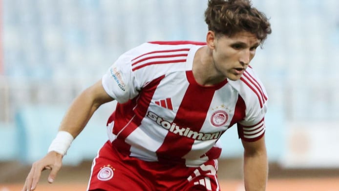 Τρομερή ατάκα από παίκτη του Ολυμπιακού: "Αρχηγάρα ο Ρέτσος"!