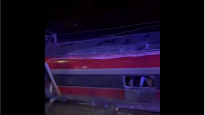 Ισπανία: Σιδηροδρομική τραγωδία με τρένα υψηλής ταχύτητας (ΒΙΝΤΕΟ)