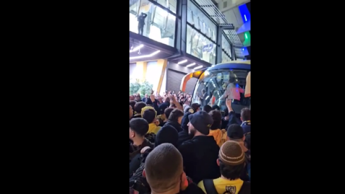 ΠΑΟ: Υποδοχή στο Ισραήλ με υβριστικά συνθήματα - Η αντίδραση Αταμάν (Vid)