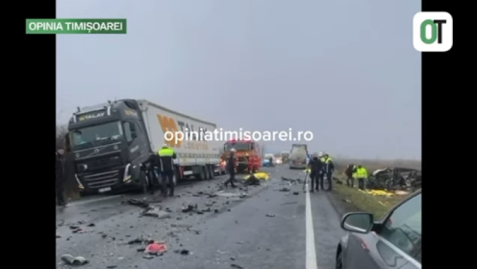 "Βομβαρδισμένο τοπίο"! Εικόνες από τον τόπο του δυστυχήματος στη Ρουμανία