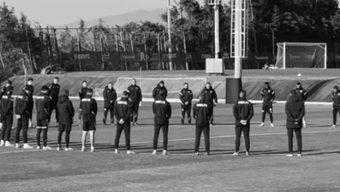 Ενός λεπτού σιγή πριν την προπόνηση του ΠΑΟΚ (ΒΙΝΤΕΟ)