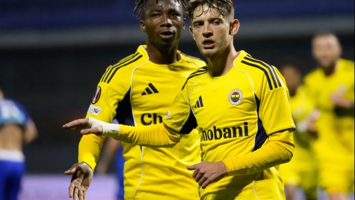 Κονούρ: "Οι τρεις χαφ που εξετάζει ο Ολυμπιακός" (ΦΩΤΟ)