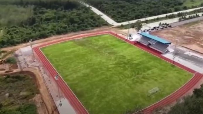 Νέο είδος δρόμου στίβου με ορθές γωνίες στην Ταϊλάνδη (BINTEO)