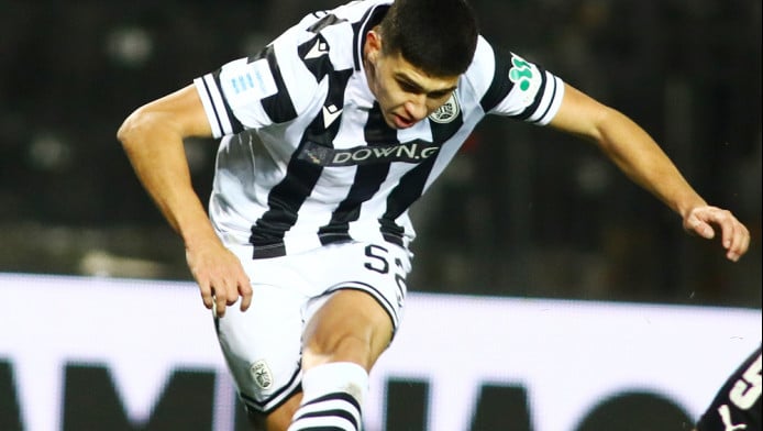 Ποδοσφαιρική ευφυΐα ο Χατσίδης - Tο ball boy άλλαξε κασέτα στον Λουτσέσκου